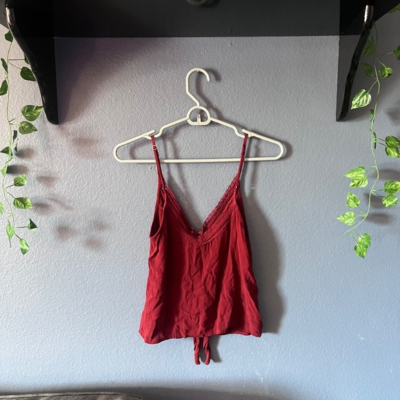 Red A&F Button and Tied Tank - Picture 4 of 10